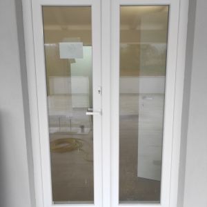 Esempio dalla galleria fotografica di DTEK DI DARIO D’ELIA: Fornitura e posa di porte interne e serramenti, cantiere di Polazzo Redipuglia